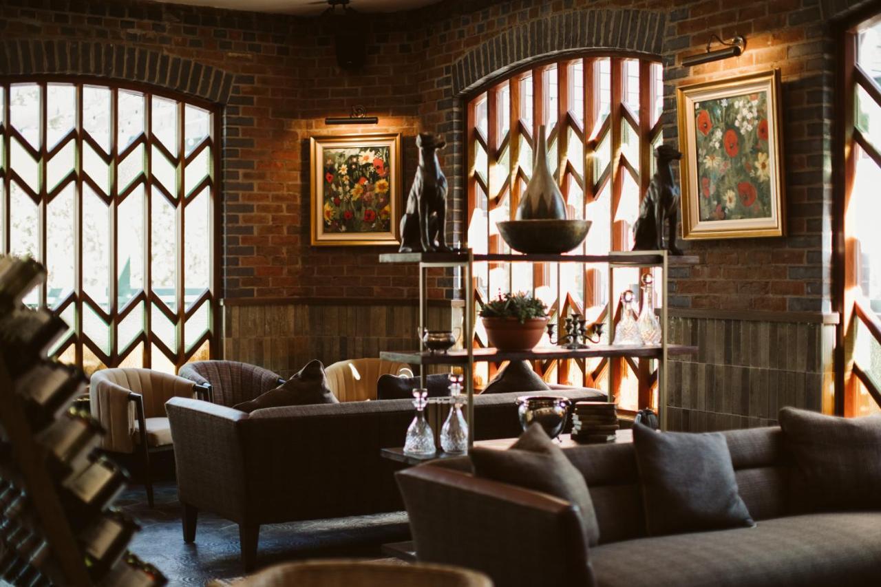 The Rabbit Hotel & Retreat Templepatrick Exterior photo